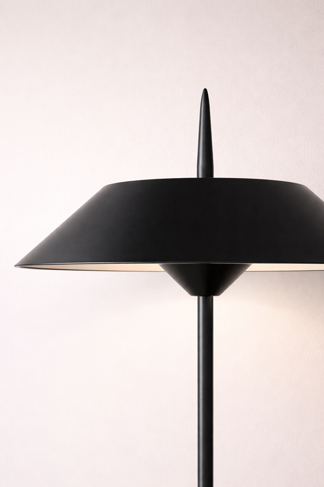 Noiré Table Lamp
