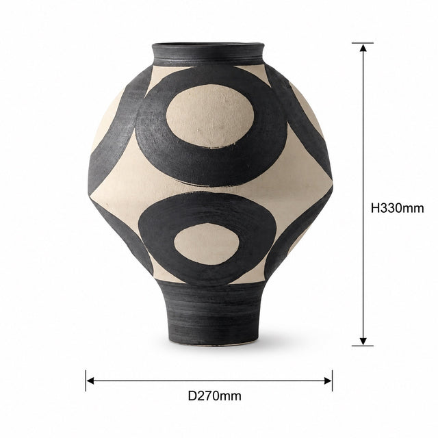 A ceramic vase with a black and beige geometric pattern, shown with dimension lines indicating a height of 330mm and a base diameter of 270mm.