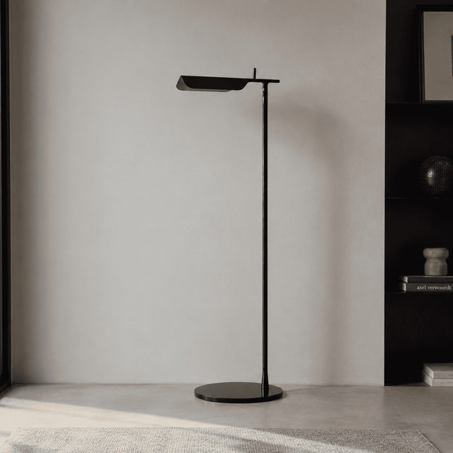 Noir Lume Floor Lamp